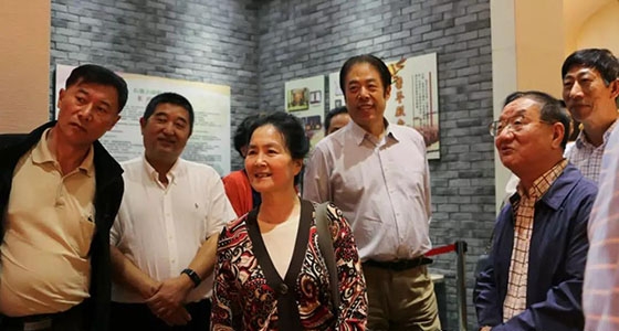 Leaders of Shanghai CPPCC visited Ni Dongfang Art Museum