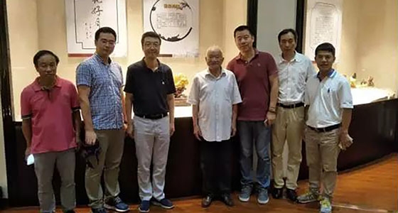 Leaders of Zhejiang Artiking Group visited Ni Dongfang Art Museum