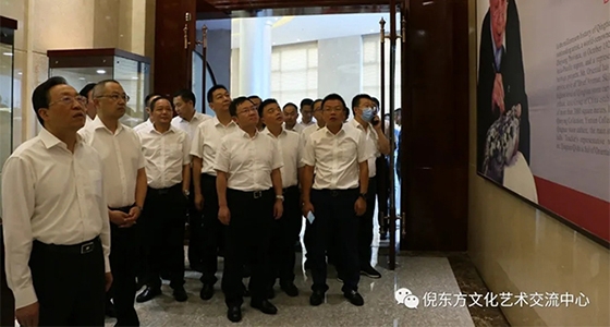 Cultura de talla de piedra en colaboración entre el oro y la piedra: el Partido Guangyuan de Sichuan y la delegación del gobierno visitaron el Museo de Arte Ante Ni Dongfang